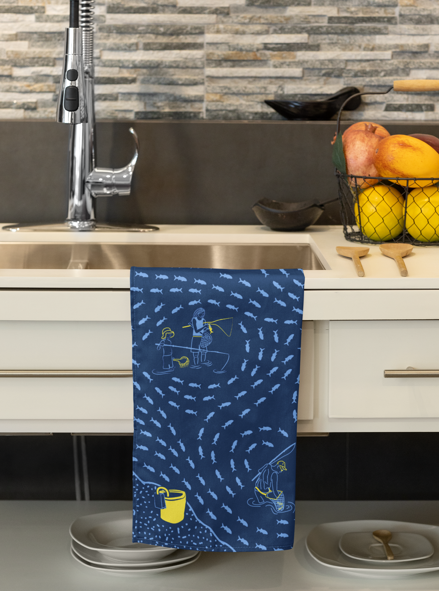 Oama Fishing – Locally Loved Island Pastime Tea Towel